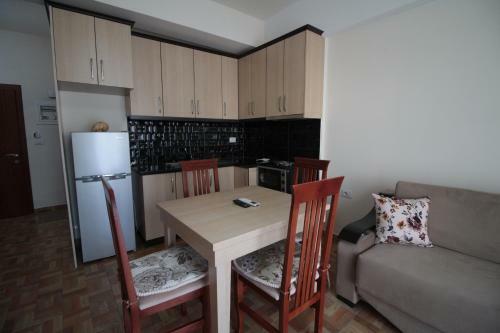 Doka Center Apartments