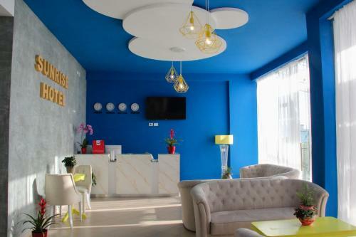 Sunrise Hotel