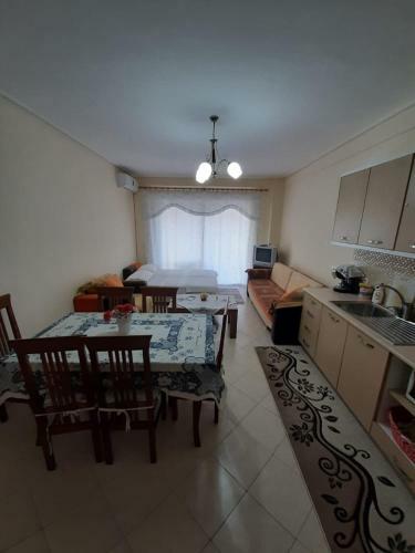 Meni's Family Apartament
