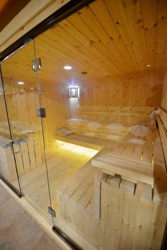 Hotel Luani-a Spa & Wellness Center