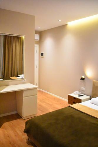 Star Hotel