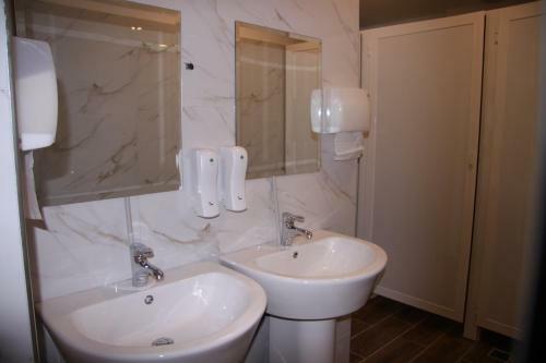 Art Hostel & Apartments