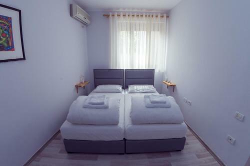 Art Hostel & Apartments