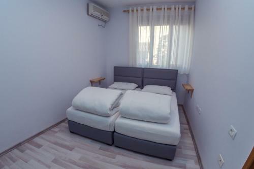 Art Hostel & Apartments