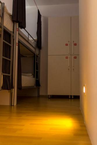 Art Hostel & Apartments