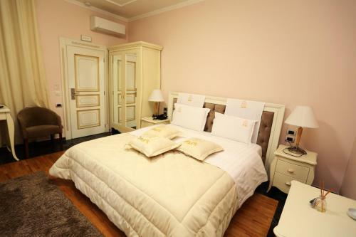 Hotel Lux De Paris