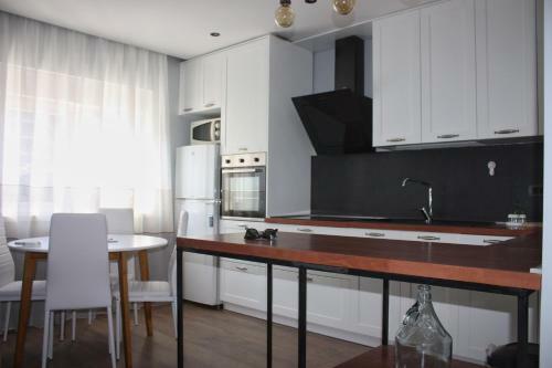 Apt 16-tirana Very Central Apartment
