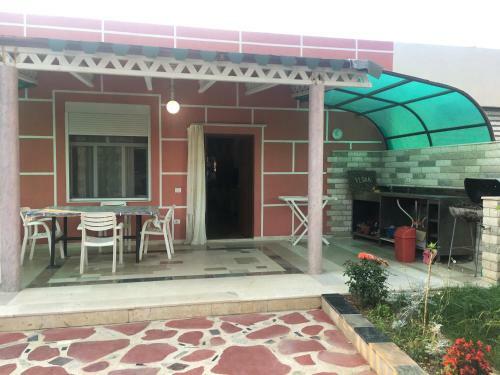 Beach Holiday House Shahaj