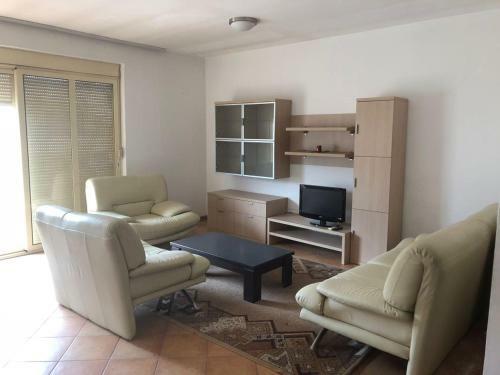 Apartamento Kushta's Home