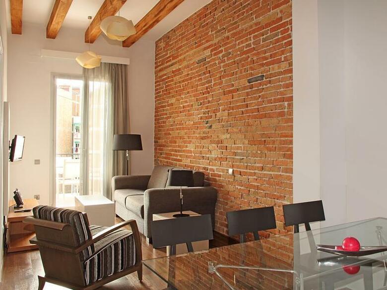 MH Apartments Center