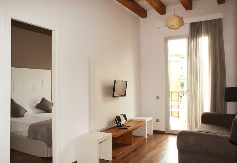 MH Apartments Center