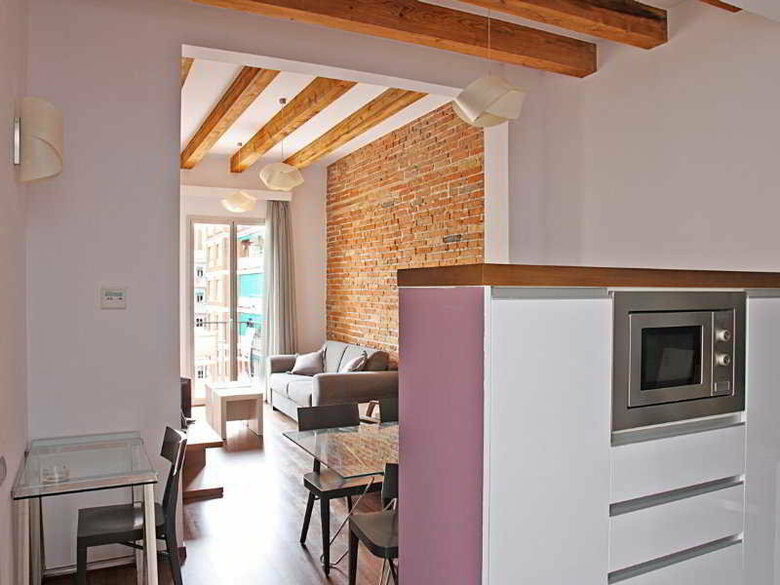 MH Apartments Center
