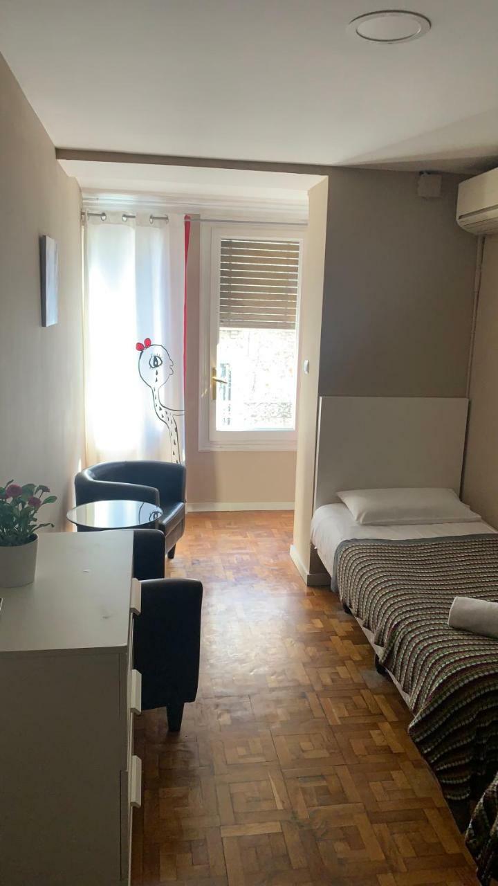 Hostal Somnio Hostels