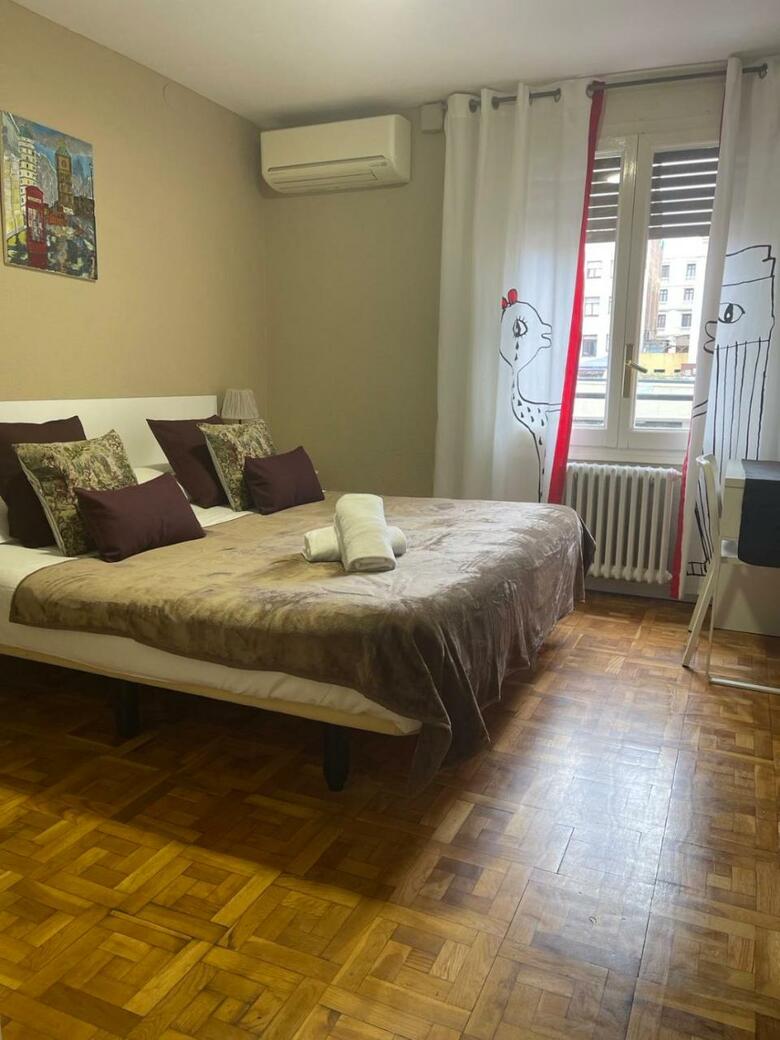 Hostal Somnio Hostels