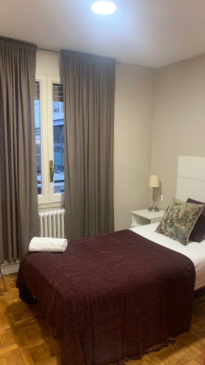 Hostal Somnio Hostels