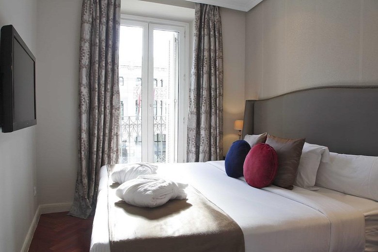 Hotel Luxury Suites
