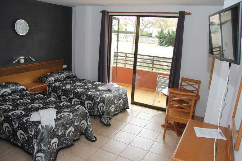 Apartamentos Gomila Park