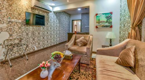 Apartamento Retaz Hotel Suites