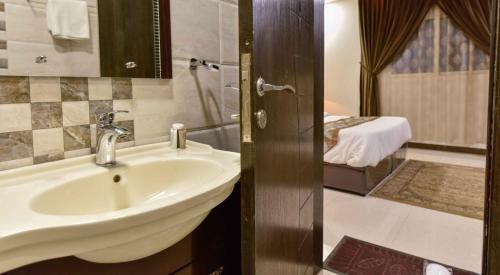 Apartamento Retaz Hotel Suites