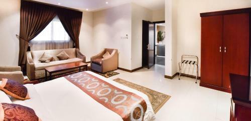 Apartamento Retaz Hotel Suites