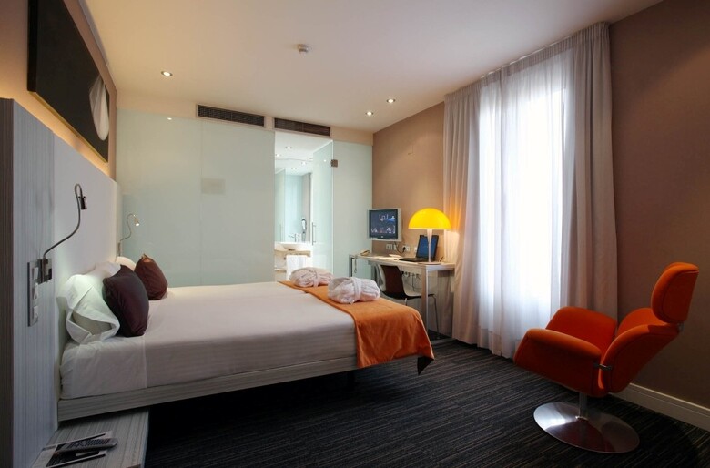 Hotel Petit Palace Embassy