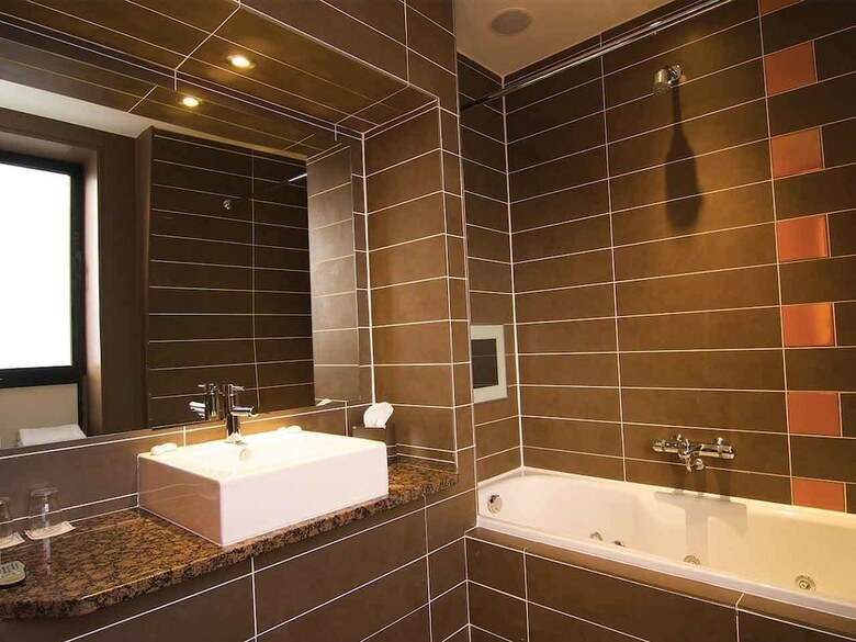 Park Avenue Hotel