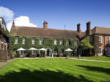 Hotel Mercure Farnham Bush