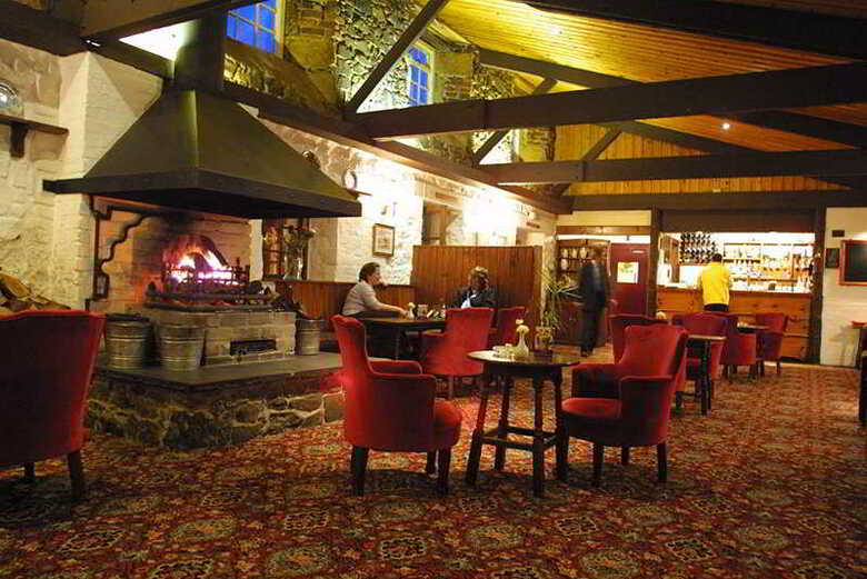 Bowfield Hotel & Country Club