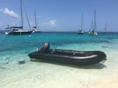 Catamaran Angelique II