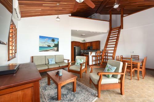 Hotel Orchid Bay Resort