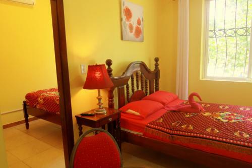 Hostal White Horse Guest House