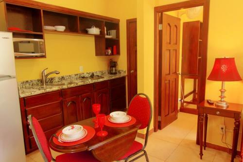 Hostal White Horse Guest House