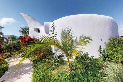Dolphin @ Swan Villas