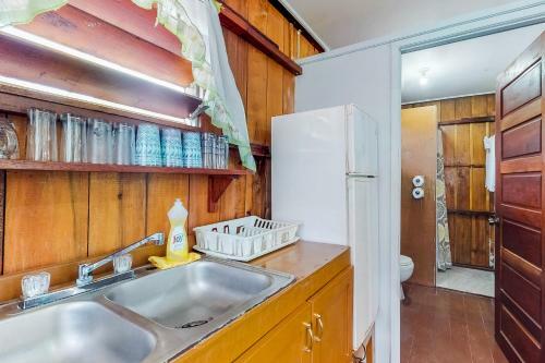 Carol's Cabanas