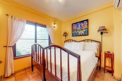 Condo #24 @ Beachside Villas
