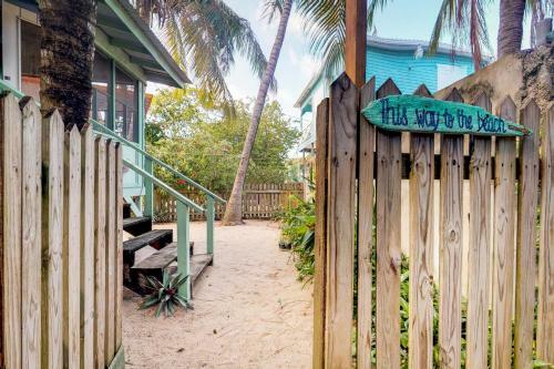 Casa Del Hut
