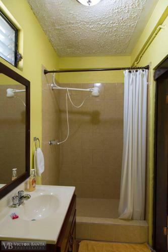 Belize Toucan Nest Hotel