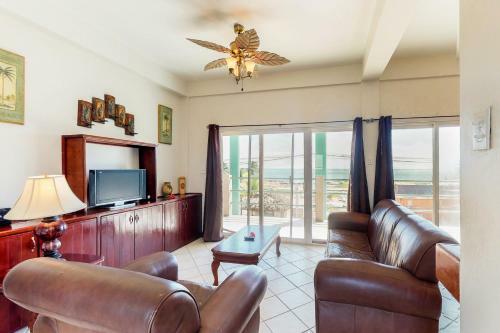 Suite E202 Mara Laguna