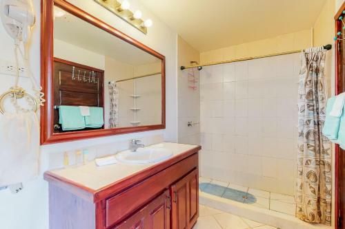 Suite E202 Mara Laguna