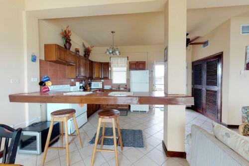 Suite F302 Mara Laguna