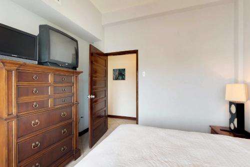 Suite F101 Mara Laguna