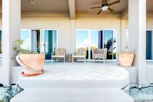 Suite F101 Mara Laguna