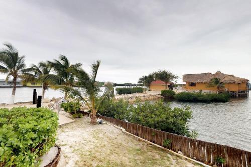 Suite F101 Mara Laguna
