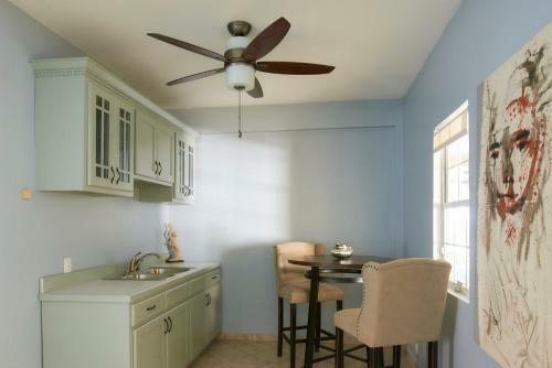 Bed & Breakfast Diamond Lodge Belize