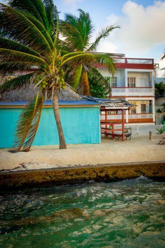 Hotel Coastal Bay