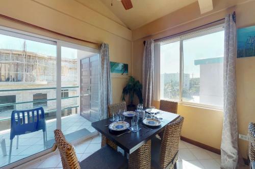 Suite G303 Mara Laguna