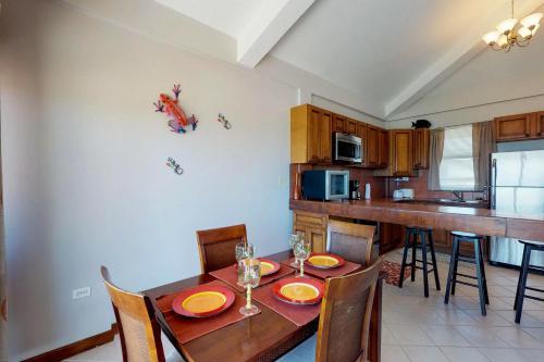 Suite E301 Mara Laguna