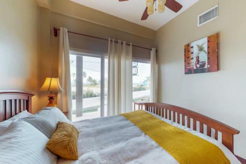 Mara Laguna C Suites