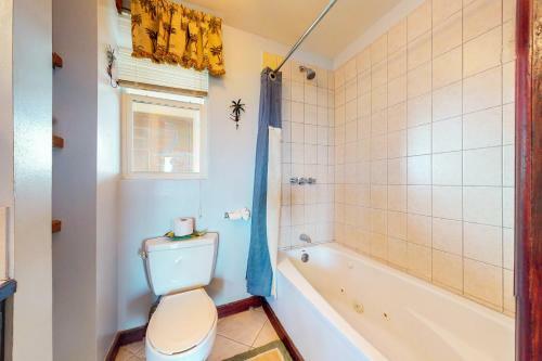 Suite A302 Mara Laguna