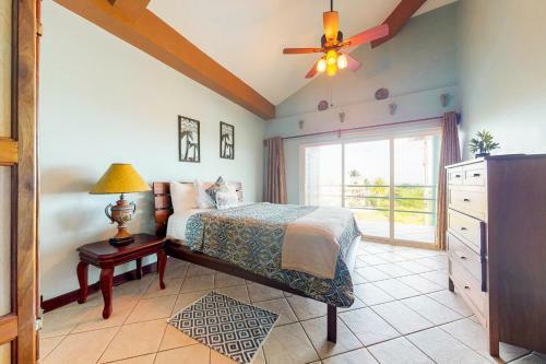 Suite A302 Mara Laguna